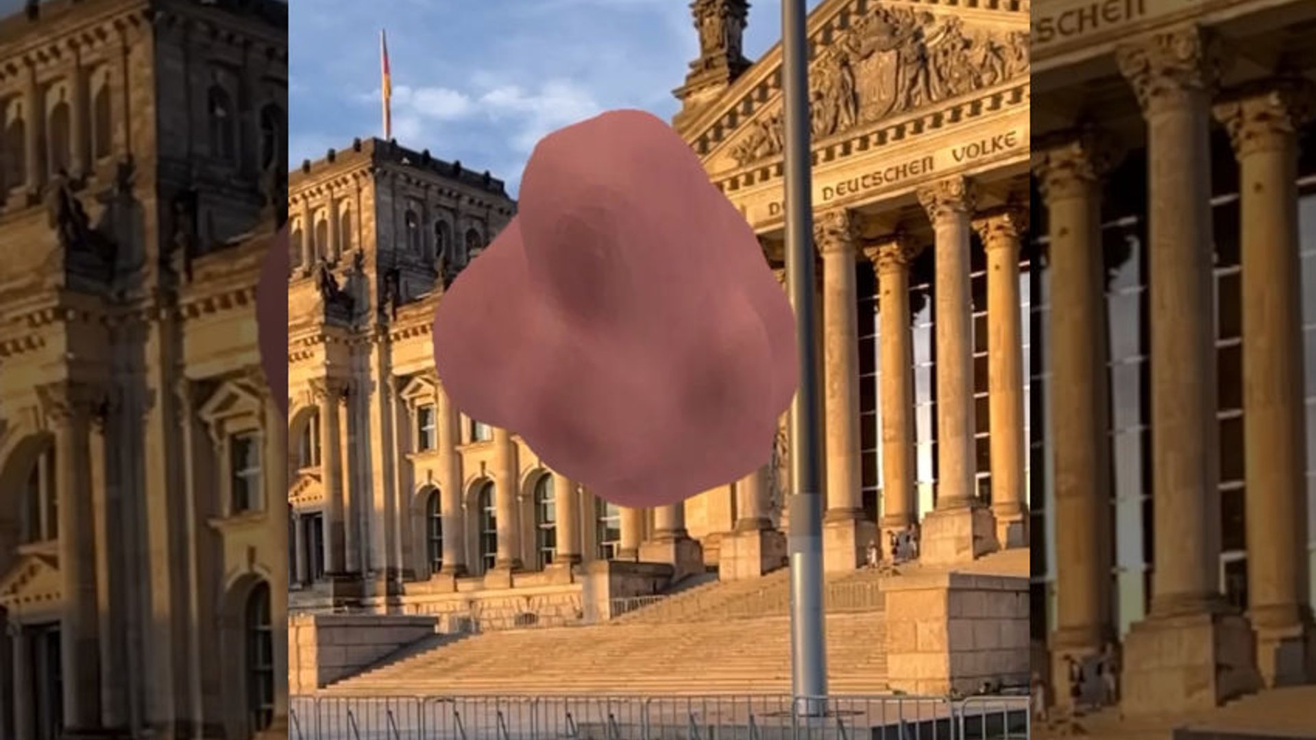 With a pink cloud through Berlin